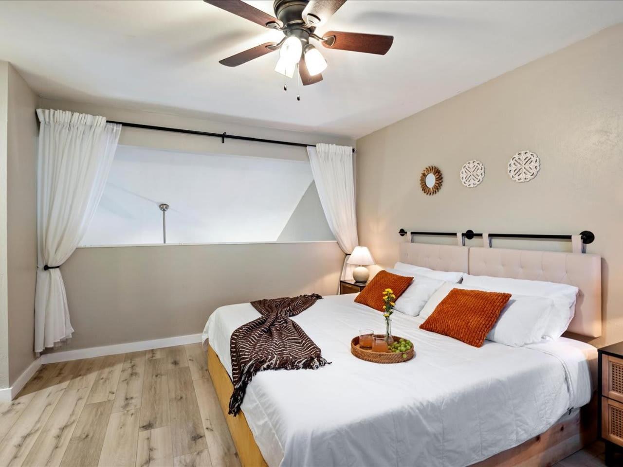 Artist'S Tower Townhome Just Renovated W Loft Gainesville Exterior foto