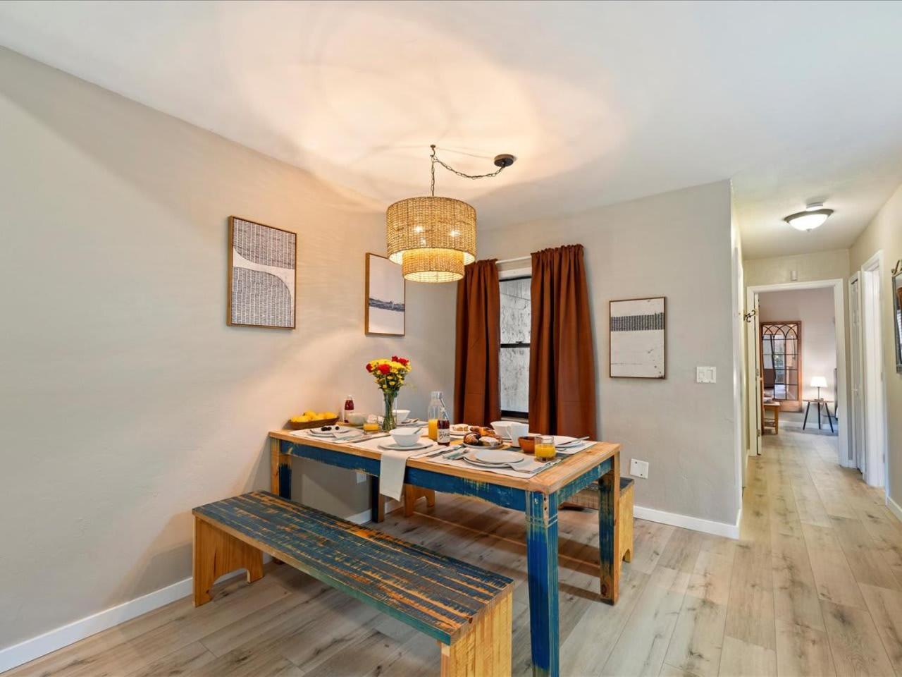 Artist'S Tower Townhome Just Renovated W Loft Gainesville Exterior foto